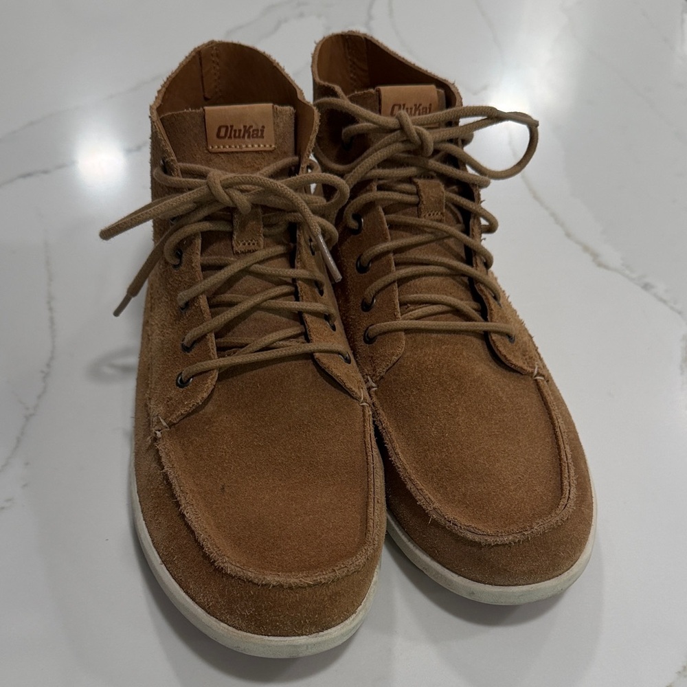 OluKai Nalukai Kala Boot Men's Tan Suede Chukka Boots